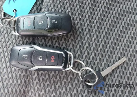 2016 Ford Explorer Xlt z USA, uszkodzony, nr VIN 1FM5K7D84GGC55076